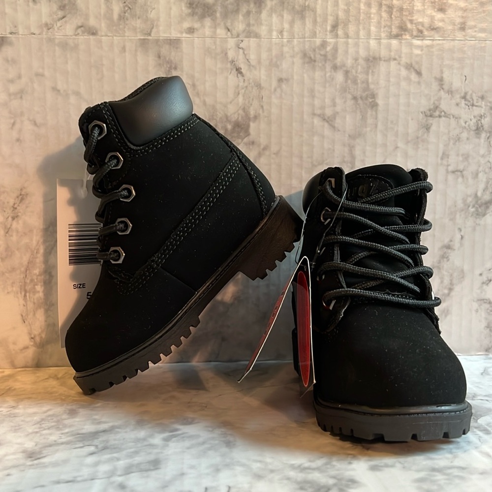 Girls Lugz Toddler Size 5 Black Convoy Booties NWT‎